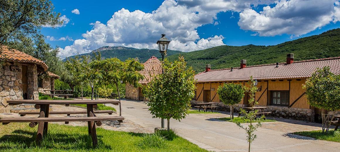 Complejo Rural Los Chozos Valle Del Jerte Εξωτερικό φωτογραφία
