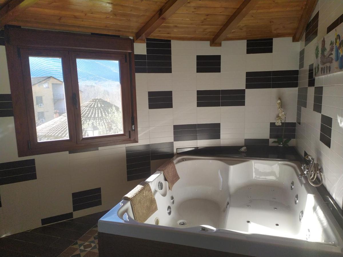 Complejo Rural Los Chozos Valle Del Jerte Εξωτερικό φωτογραφία