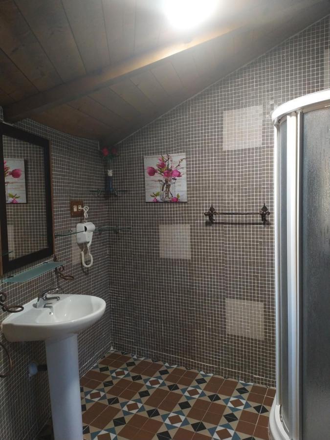 Complejo Rural Los Chozos Valle Del Jerte Εξωτερικό φωτογραφία