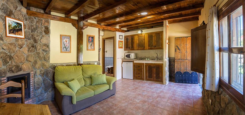 Complejo Rural Los Chozos Valle Del Jerte Εξωτερικό φωτογραφία